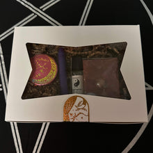 Load image into Gallery viewer, Zodiac Boxes