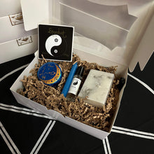 Load image into Gallery viewer, Zodiac Boxes