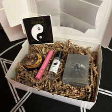 Load image into Gallery viewer, Zodiac Boxes