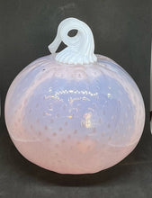 Load image into Gallery viewer, Princess Pairpoint Pumpkin

